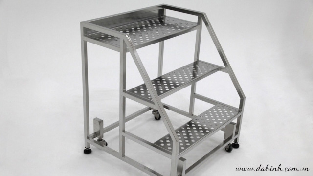gia-cong-kim-loai-da-hinh-gia-cong-cnc-inox