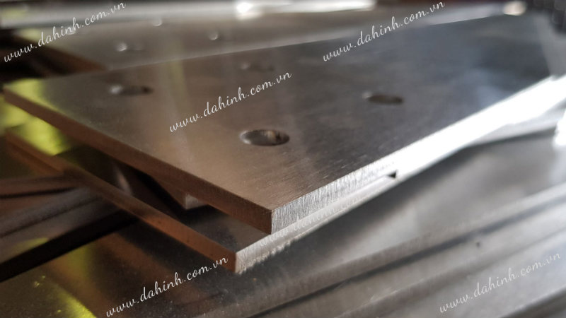 Cắt laser thép đen độ dày từ 0.6mm đến 25mm