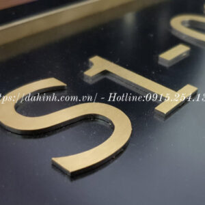 gia-cong-chu-inox-ma-pvd-2