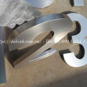 gia-cong-chu-inox-ma-pvd-3