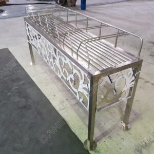 gia công giá treo ly inox theo yêu cầu