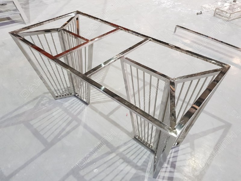 Gia công mạ bàn ăn khung inox mạ vàng