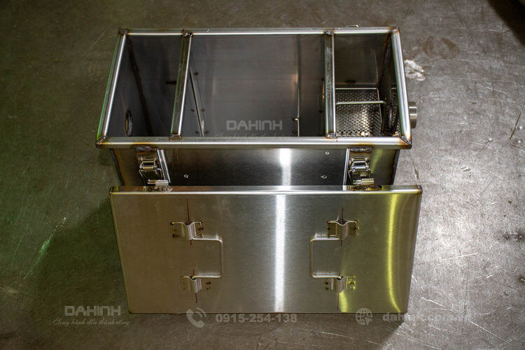 Gia công Bể tách mỡ, bể lọc rác inox