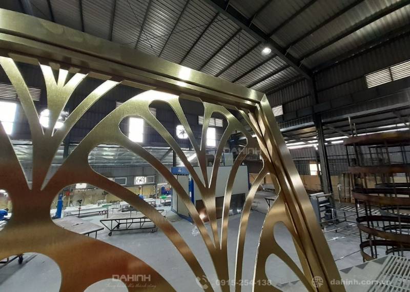 Gia công vách ngăn cắt laser cnc inox mạ vàng