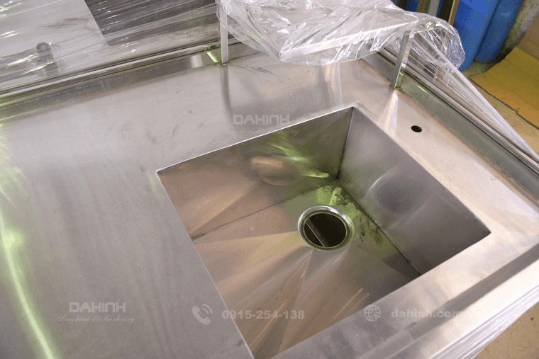 Tủ bếp inox