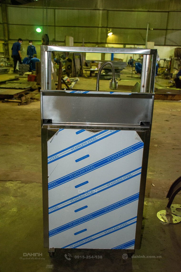 Tủ inox có bồn rửa