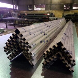 chan-gap-cnc-u-inox-tai-da-hinh