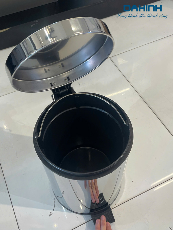 thùng rác inox