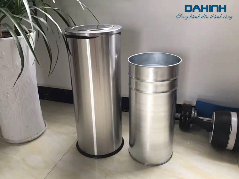 thùng rác inox