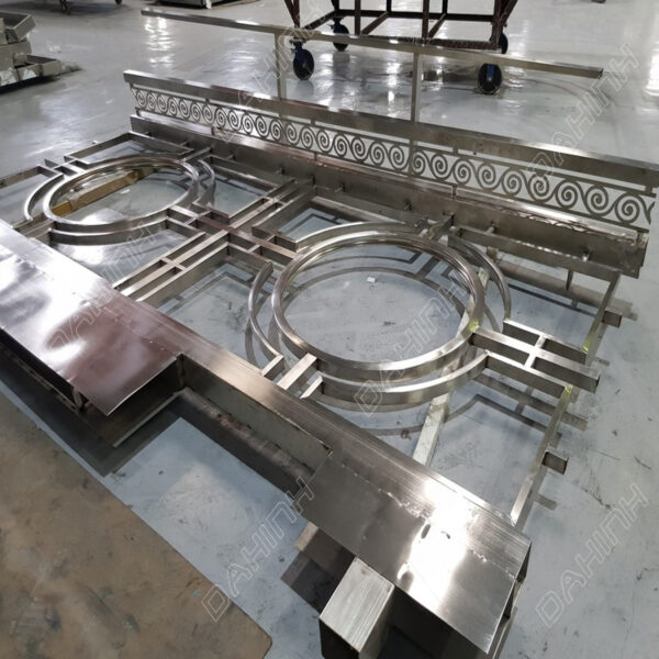 Mái kính inox mạ vàng đồng DH0819325 - Hình ảnh 4